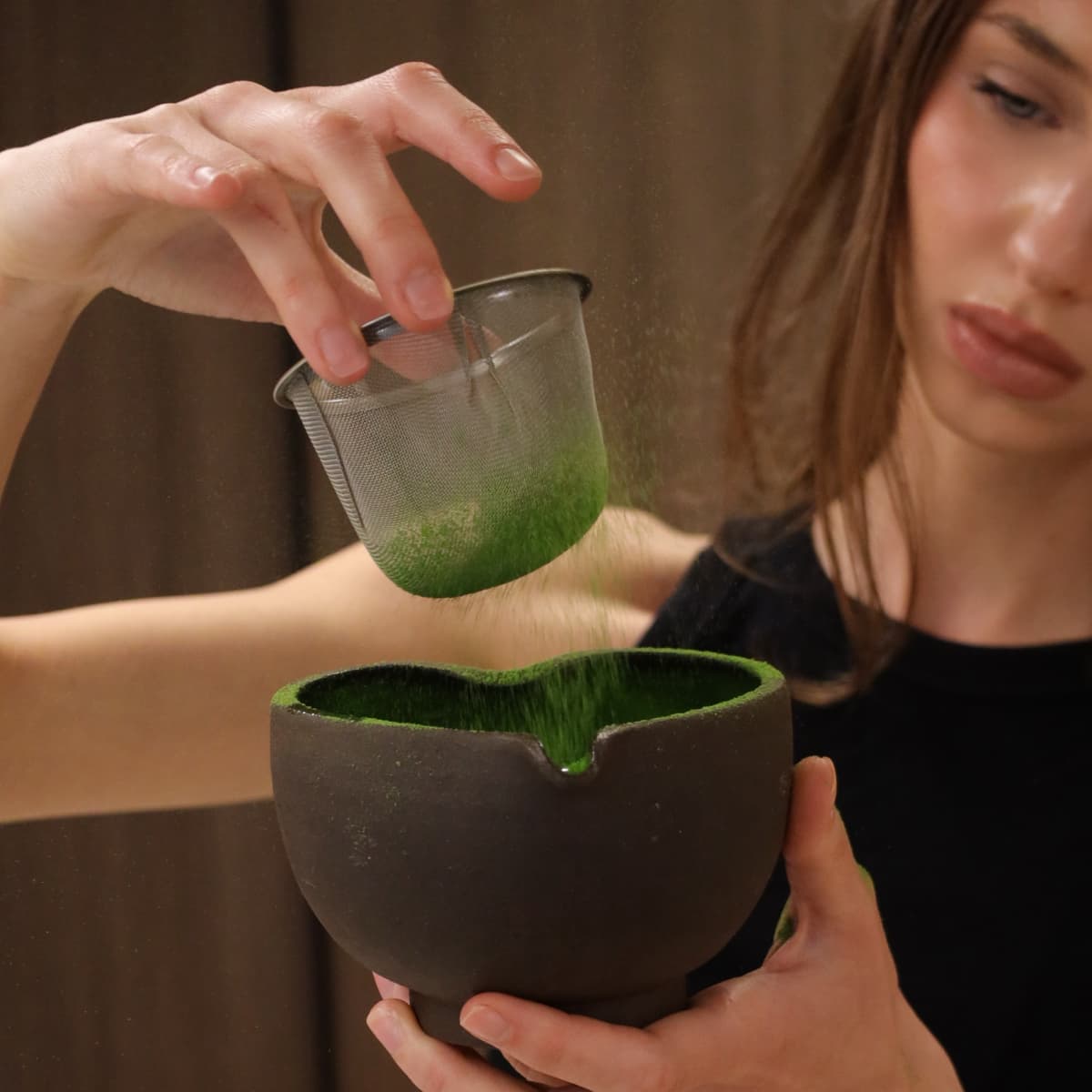 Beneficiile Ceaiului Matcha: Ce spune știința despre energie, antioxidanți și sănătate